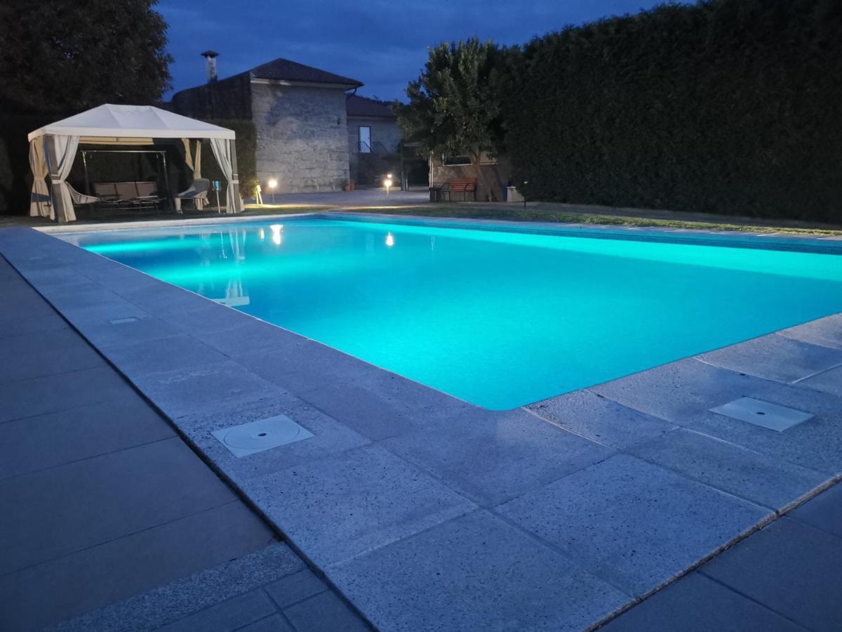 Villa Moura - Pool & Jacuzzi Póvoa de Lanhoso Εξωτερικό φωτογραφία