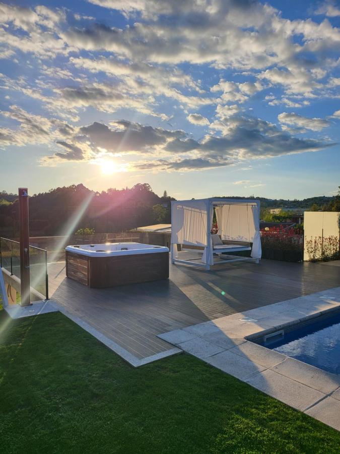 Villa Moura - Pool & Jacuzzi Póvoa de Lanhoso Εξωτερικό φωτογραφία