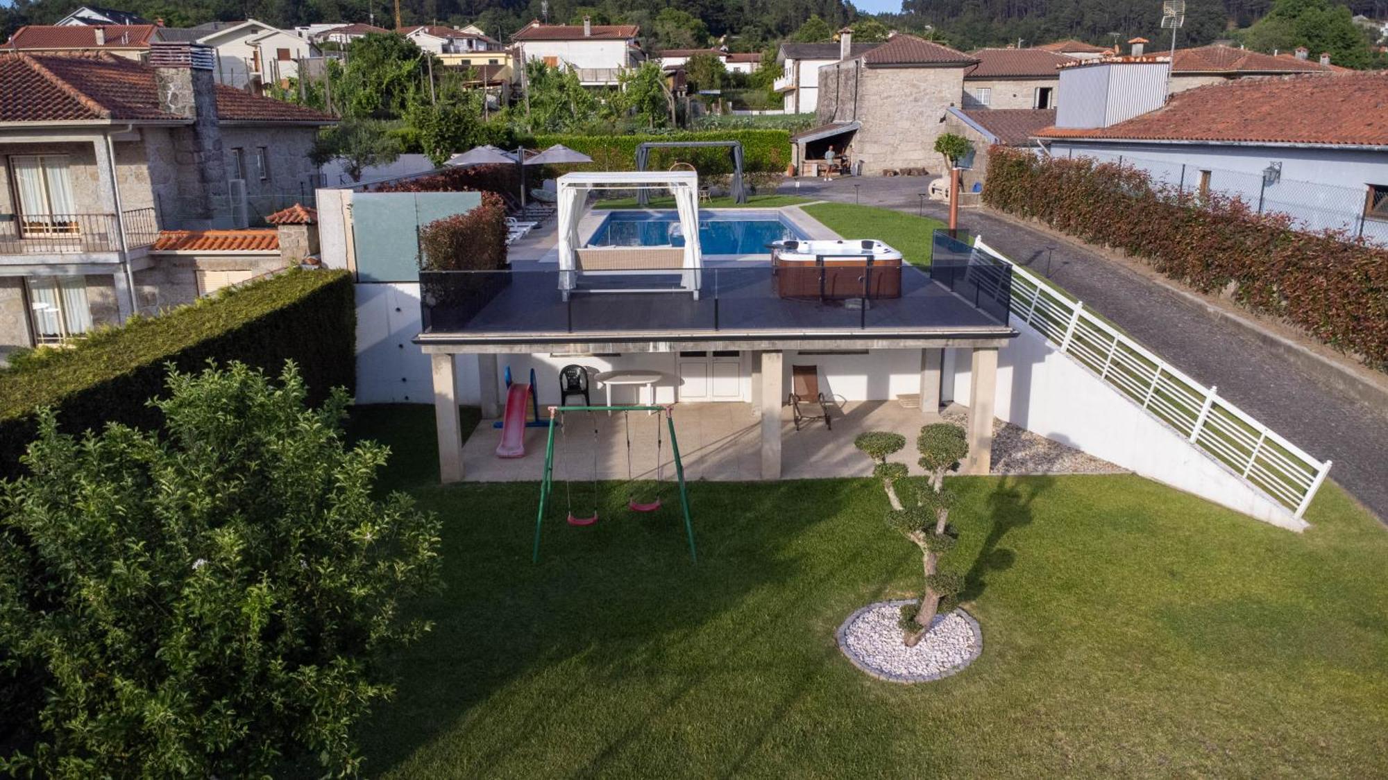 Villa Moura - Pool & Jacuzzi Póvoa de Lanhoso Εξωτερικό φωτογραφία