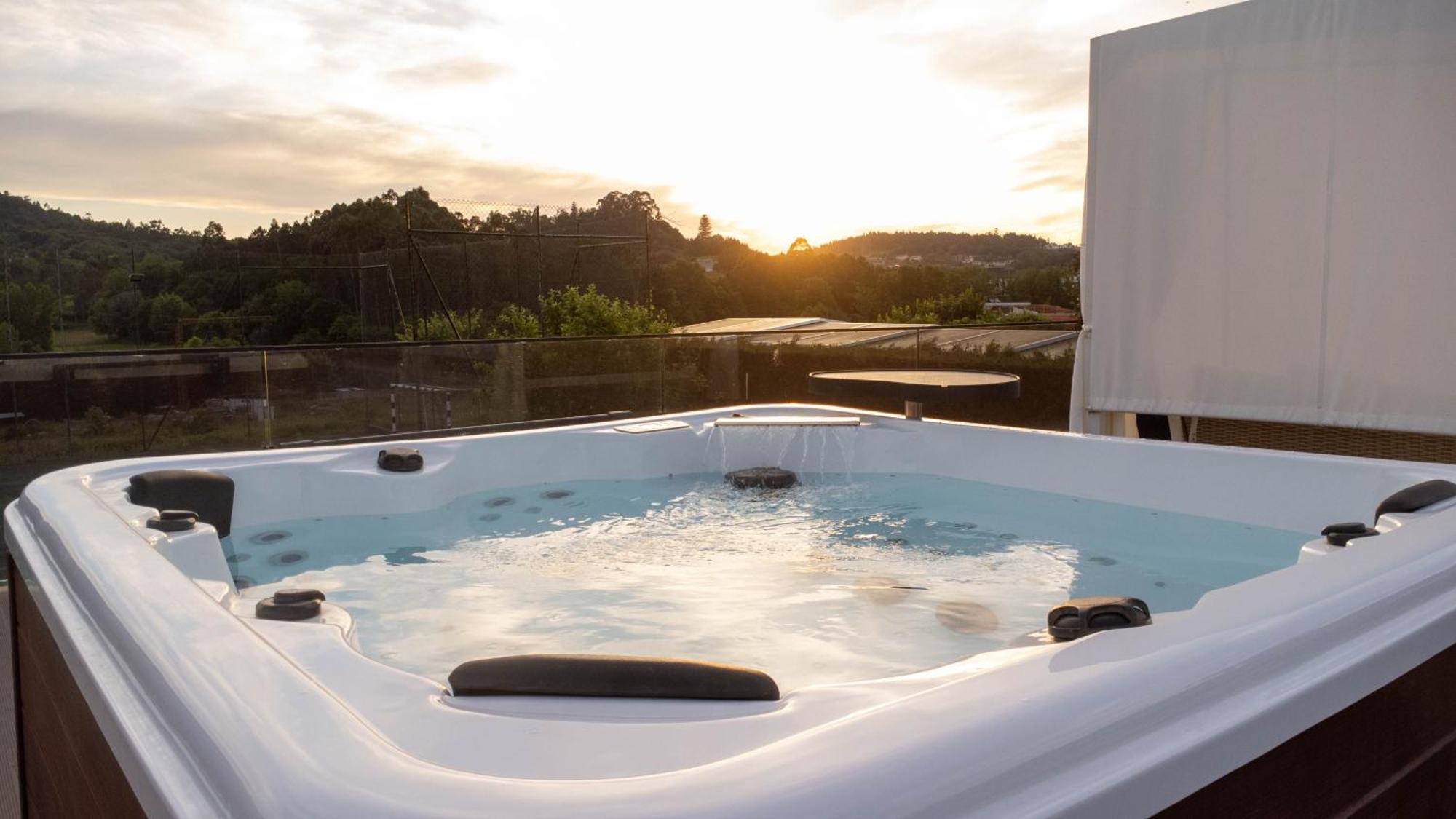 Villa Moura - Pool & Jacuzzi Póvoa de Lanhoso Εξωτερικό φωτογραφία