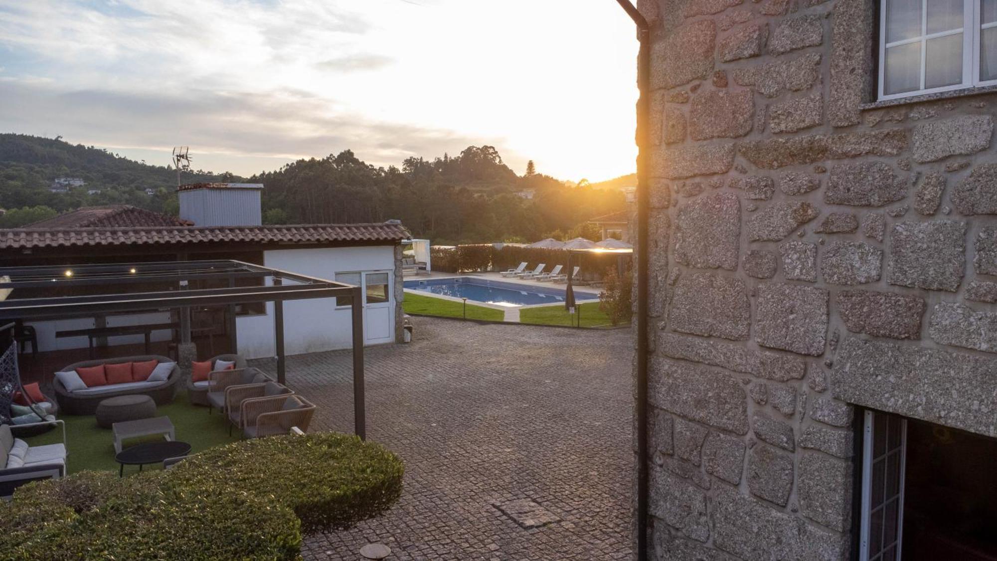 Villa Moura - Pool & Jacuzzi Póvoa de Lanhoso Εξωτερικό φωτογραφία